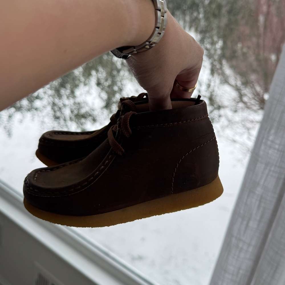 Clarks Wallabee Boot - Little Kid - Beeswax 9c - Picture 4 of 7